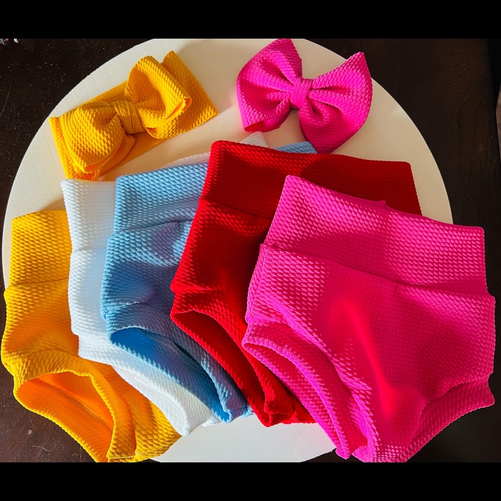 Bummie and Bow sets